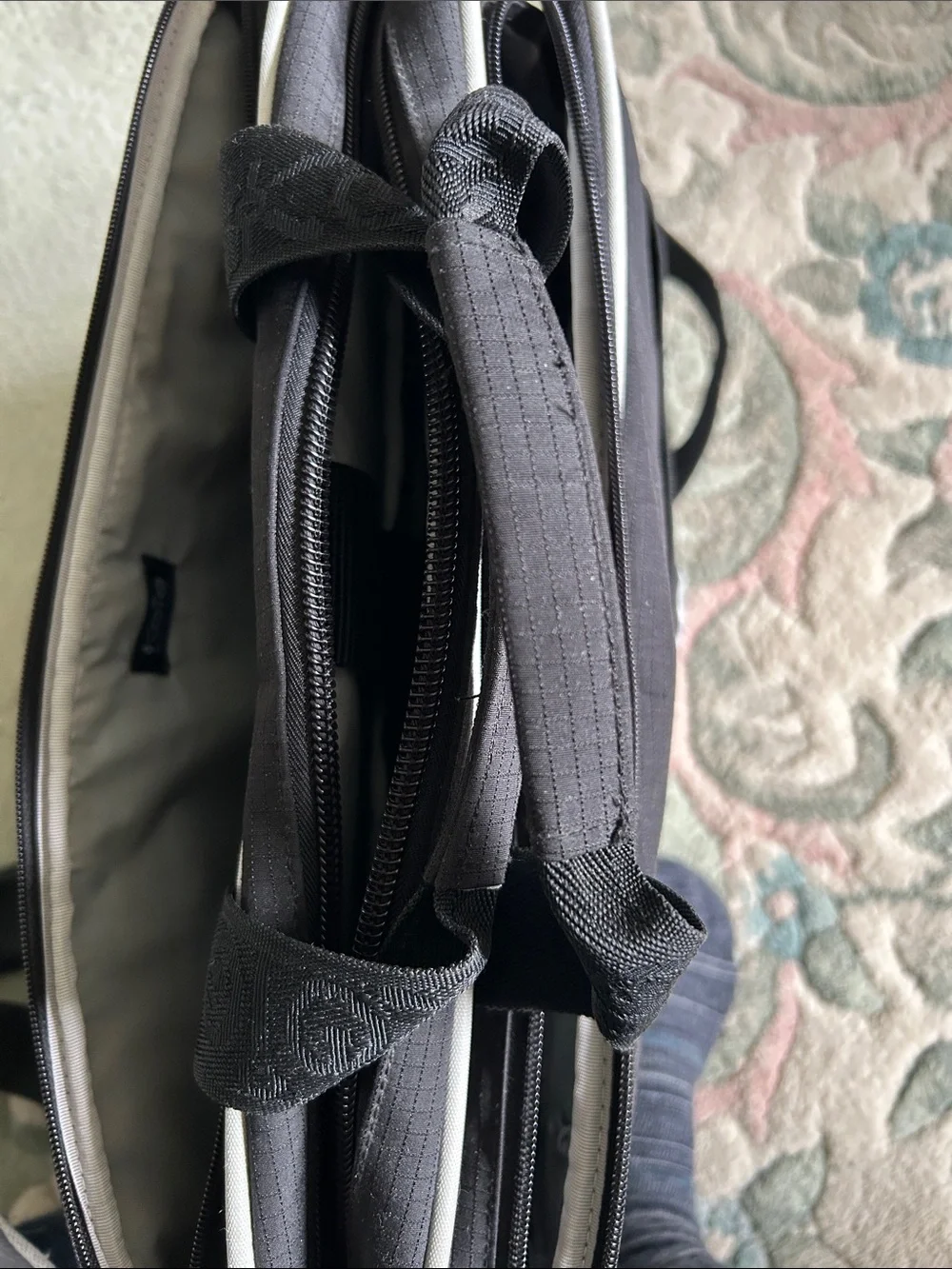 KORIN Black and Silver Men's Bag -